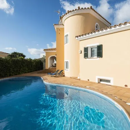 Cala'n Blanes Sleeps 8 With Pool Air Con And Wifi
